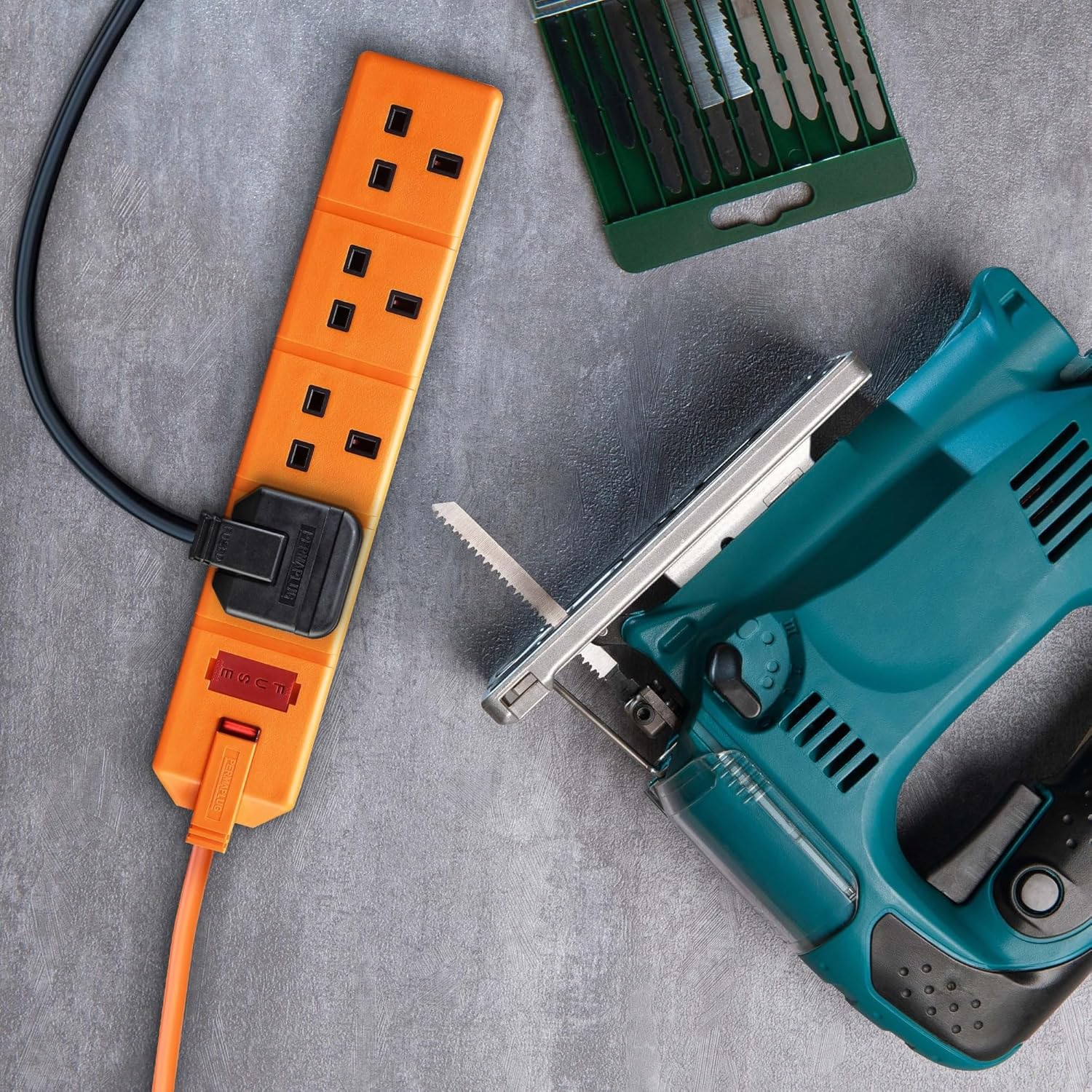 Masterplug 4 Socket 5 Meters Heavy Duty Extension Lead with Power Indicator Orange