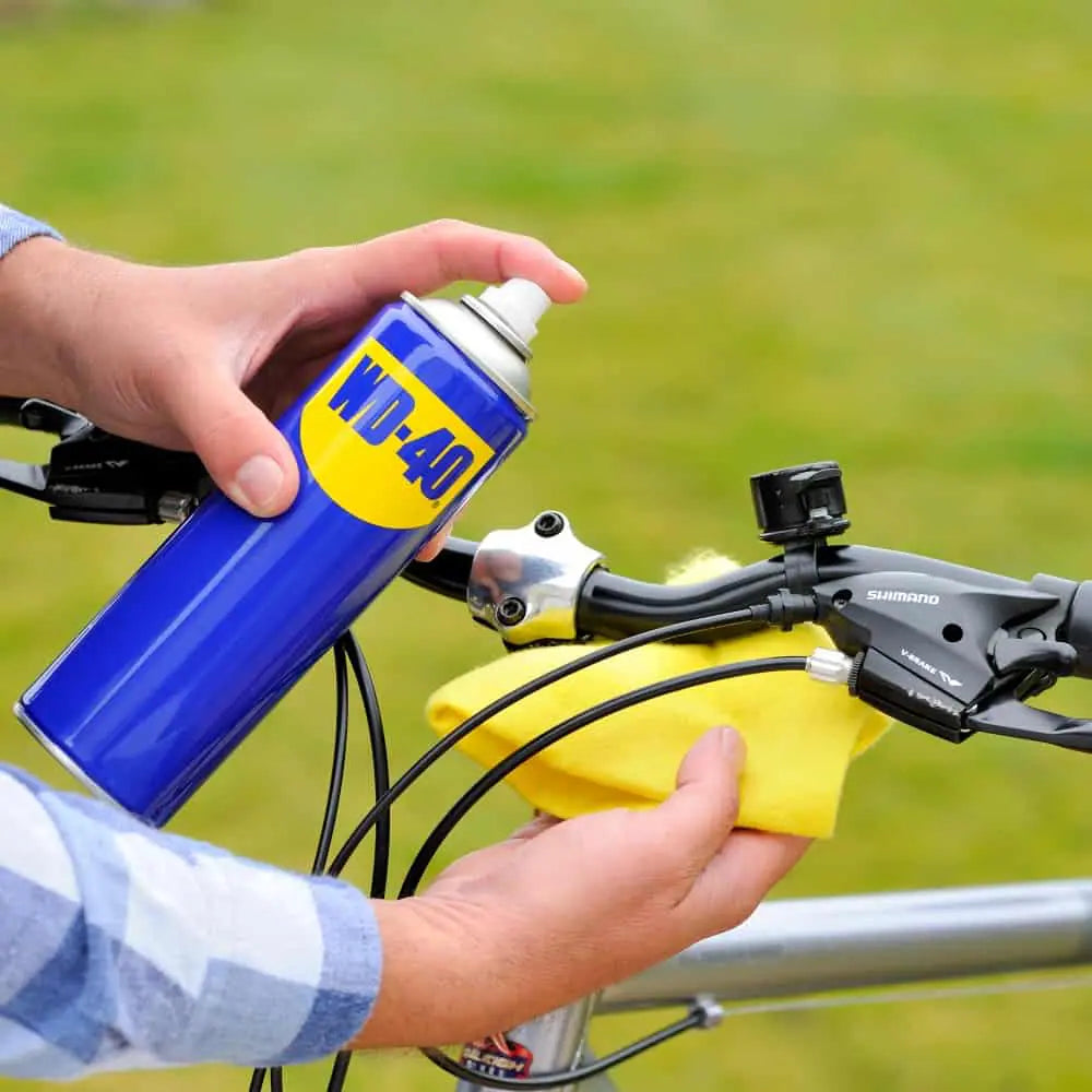 WD-40 Multi-Use Product Original – Lubricant, Rust Remover, Moisture Displacer & Corrosion Protection Spray