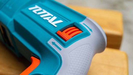 TOTAL Tools 800W SDS Plus Rotary Hammer Drill – 2.5J Impact – Heavy Duty Electric Concrete Drill