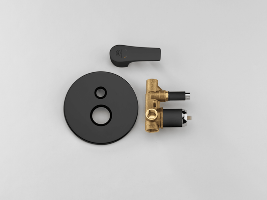 GS Rubinetterie Slim Premium Concealed Single Lever Bath Shower Mixer with Diverter, Standard Cartrdige, Black Chrome