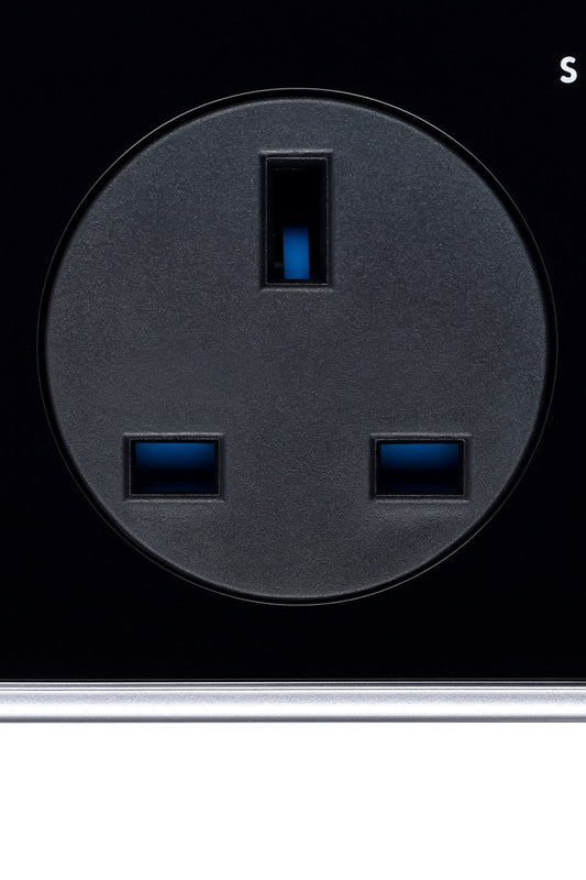 Masterplug Premium 4 Sockets 4 Meter Surge Protected High Gloss Extension Lead with 2 USB Ports, Black