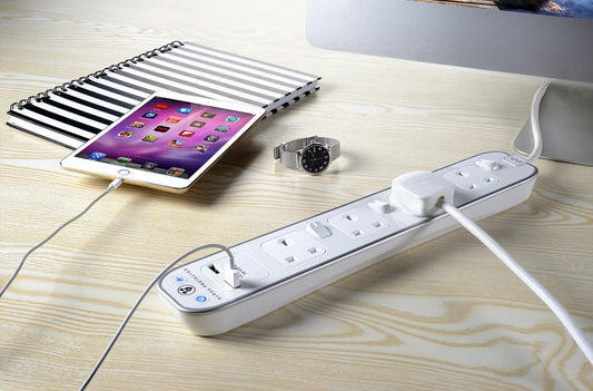 Masterplug Premium 4 Sockets 4 Meter Surge Protected High Gloss Extension Lead with 2 USB Ports, White