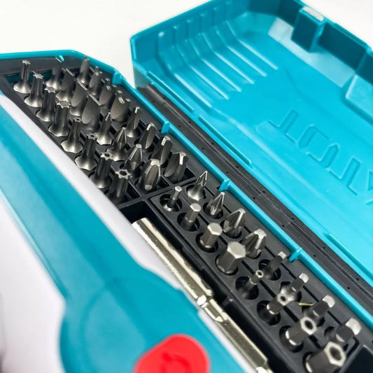 TOTAL TSDLI0406 Cordless Screwdriver 4V – 5Nm Torque, USB Type-C Charging, 40 Bits & Storage Case